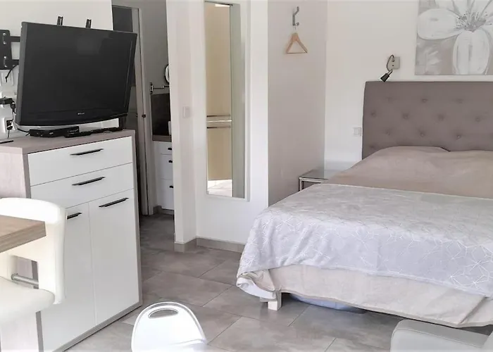 39, Port Nature, Au Village Naturiste * آجد